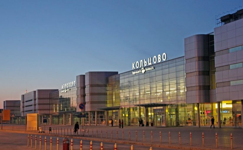 ЮТэйр создала стыковочный центр в Екатеринбурге для развития перевозок минуя Москву (Интерфакс)
