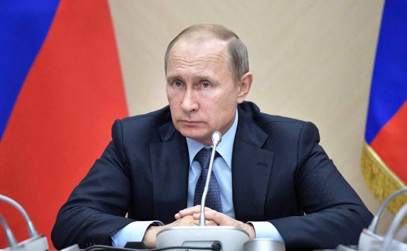 Путин призвал активизировать работу по развитию аэропортов в Сибири (Интерфакс)